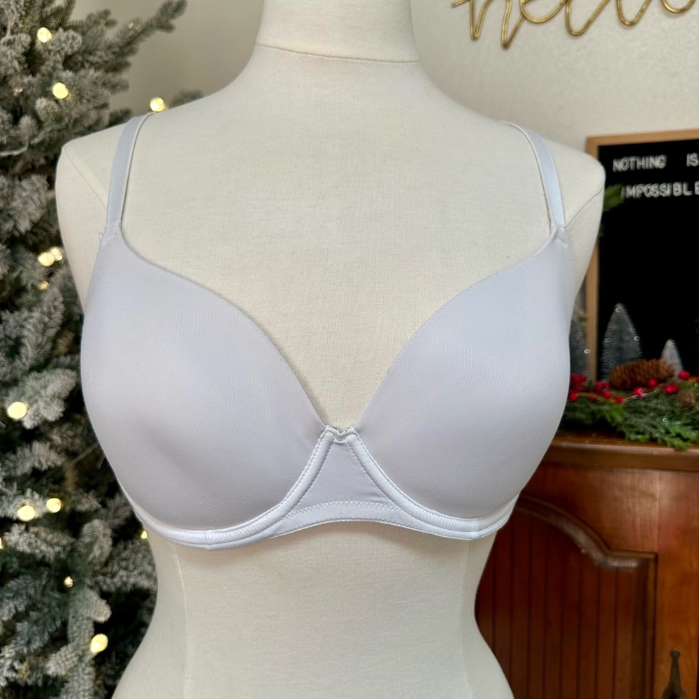 Victoria’s Secret PINK White Bra 36D | Underwire Lightly Lined